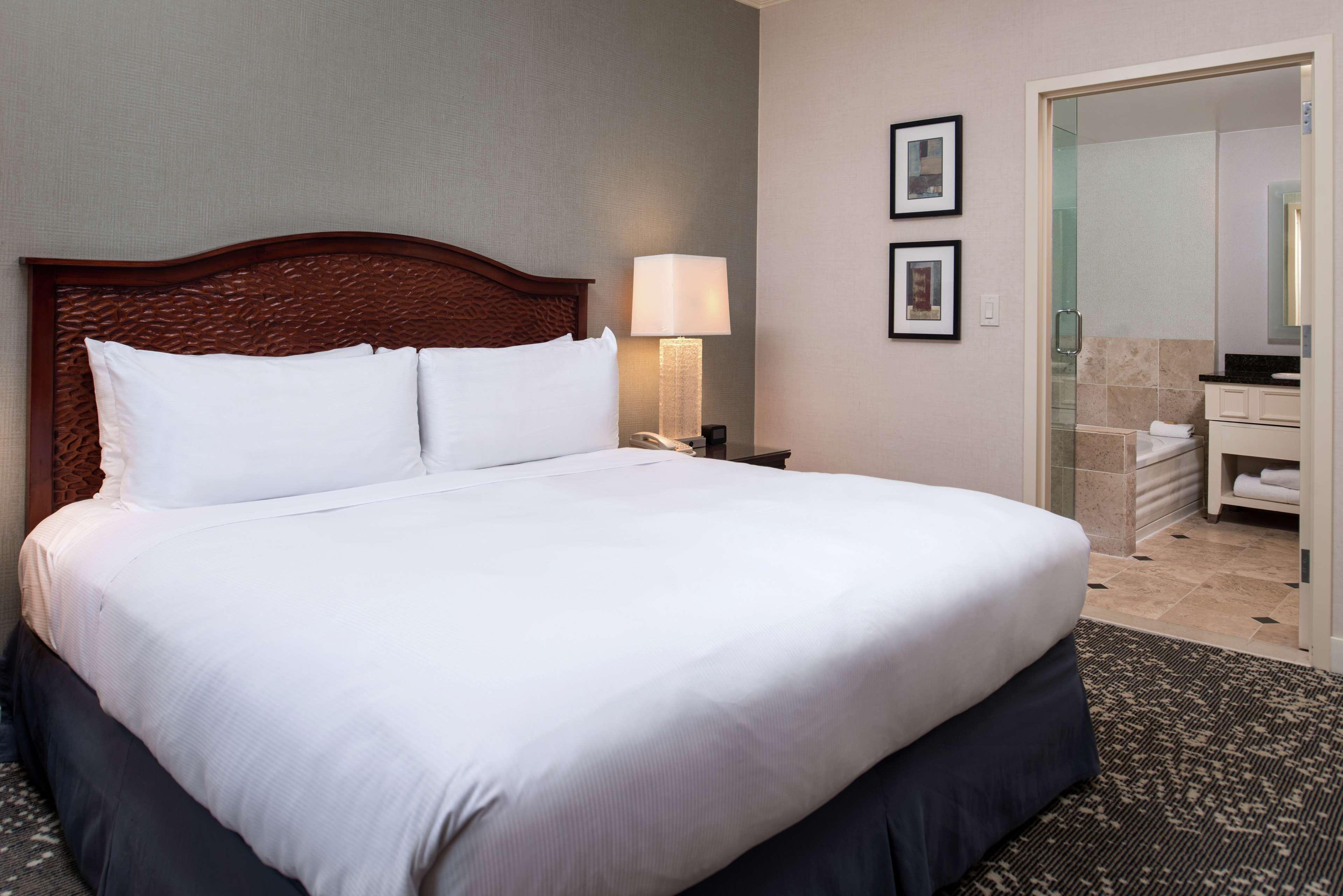 Hilton San Antonio Hill Country Hotel Buitenkant foto